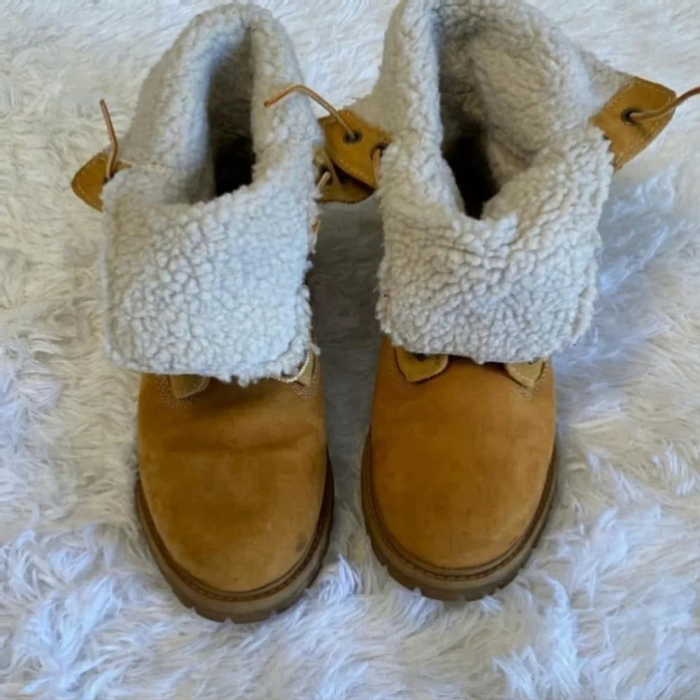 TIMBERLAND workboot fur lined fold down waterproof ankle size 6 1/2